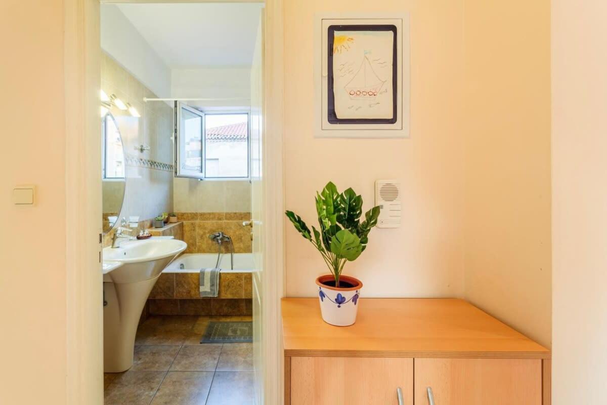 קלמאטה Spacious Urban Haven-Family Home, Perfect Location מראה חיצוני תמונה
