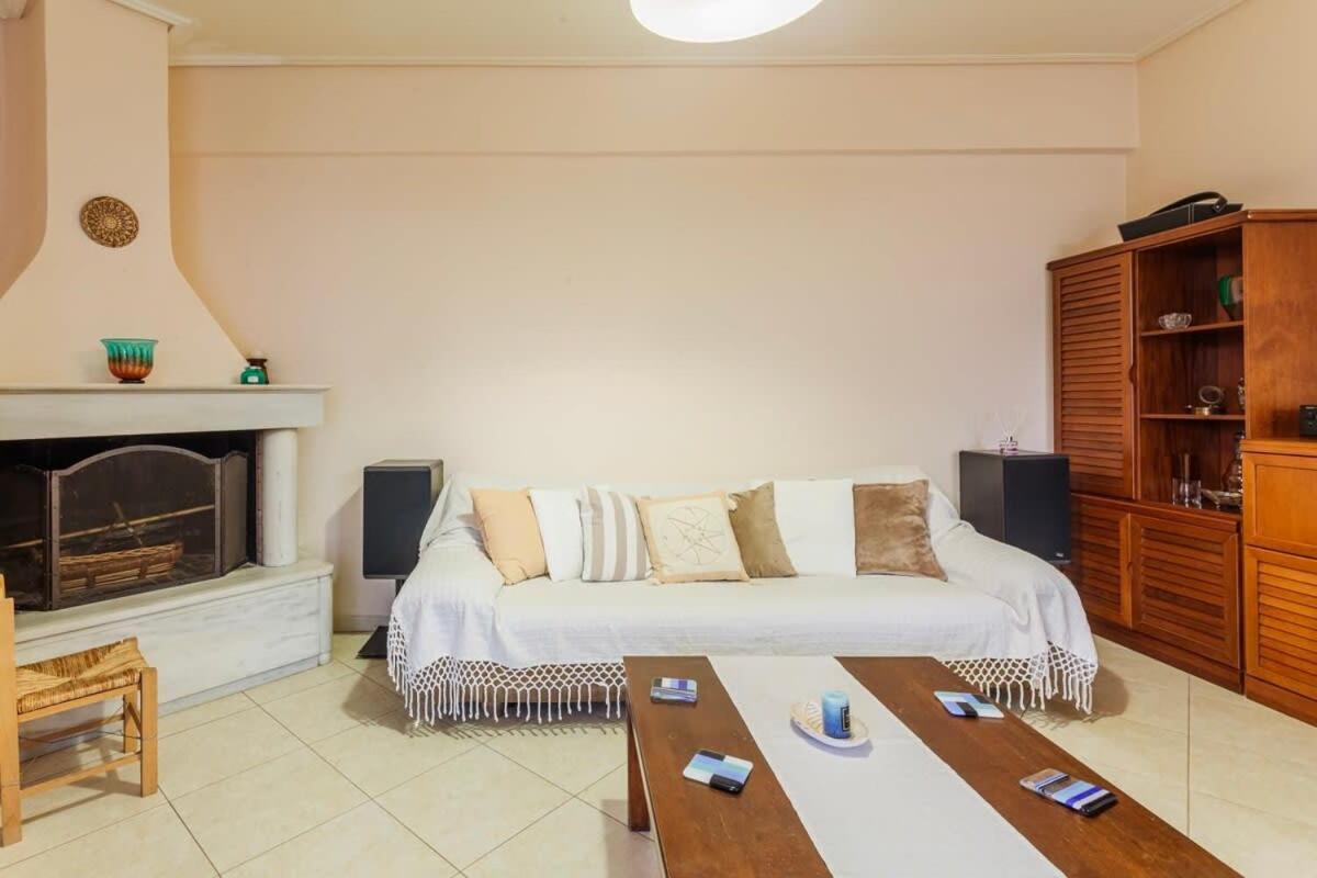 קלמאטה Spacious Urban Haven-Family Home, Perfect Location מראה חיצוני תמונה