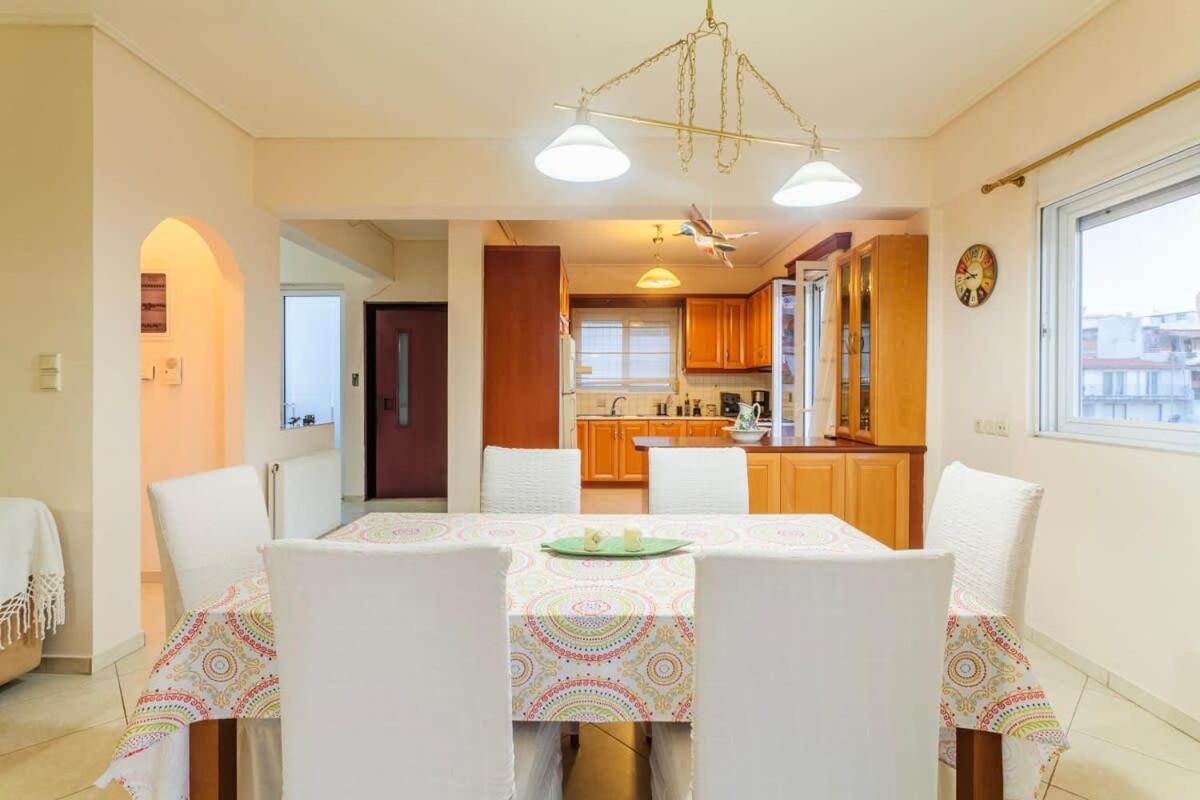 קלמאטה Spacious Urban Haven-Family Home, Perfect Location מראה חיצוני תמונה