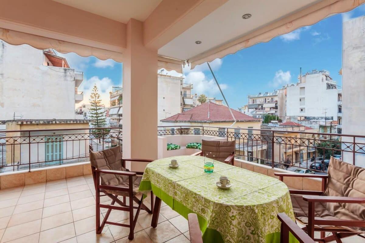 קלמאטה Spacious Urban Haven-Family Home, Perfect Location מראה חיצוני תמונה